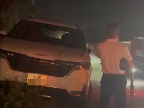 Nữ tài xế tố bị chiếm giữ ô tô trái phép sau va chạm giao thông