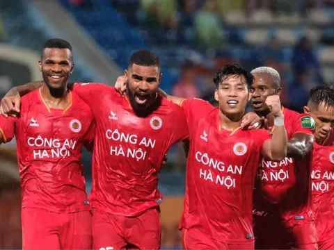 Hạ HL Hà Tĩnh 4-2, CAHN soán ngôi đầu bảng của Thanh Hóa