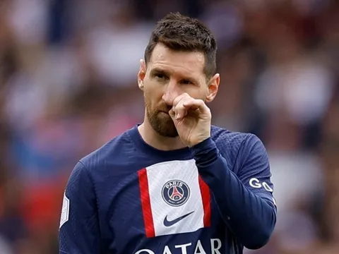 Messi không được lòng cổ động viên PSG