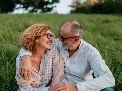 Đàn ông trên 50 giữ... eo để cải thiện sex