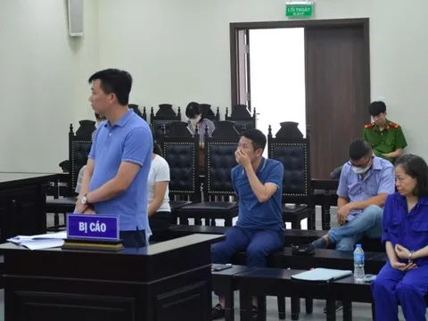 Hoãn phiên xét xử vụ Chủ tịch Công ty chứng khoán SMES và đồng phạm lừa đảo gần 300 tỷ đồng