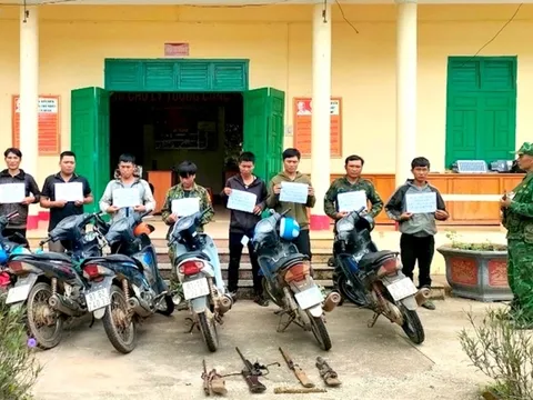 Bắt giữ 8 đối tượng mang súng tự chế tại biên giới Gia Lai