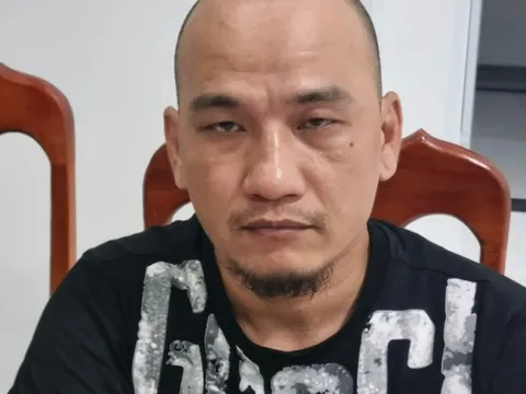 Bắt đối tượng mua bán tài khoản ngân hàng trái phép