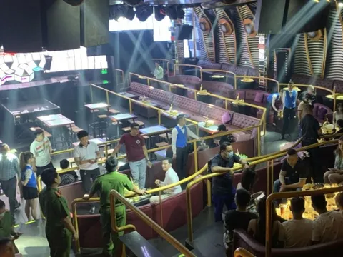 Phát hiện nhiều ‘dân chơi’ dương tính ma túy trong quán bar ở TPHCM