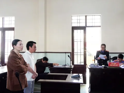 Tham ô vật tư chống dịch, hai nhân viên CDC Lâm Đồng lĩnh 16 năm tù