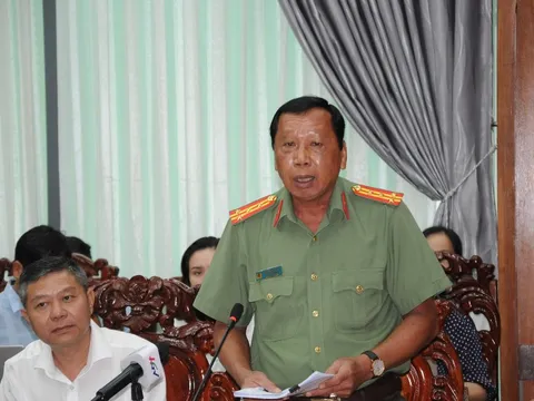 Khởi tố hai vợ chồng dùng mũ bảo hiểm đánh tới tấp cô gái ở Hậu Giang