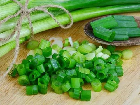 Những thực phẩm đại kỵ với hành lá, biết mà tránh chế biến chung kẻo mang thêm bệnh