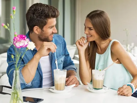 Biết chuyện xấu hổ của vợ và anh kết nghĩa, chồng không ghen nửa lời chỉ làm một việc dứt khoát này