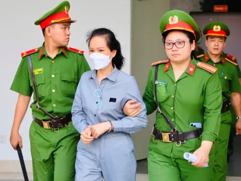 Nữ cục trưởng bất ngờ thừa nhận tội trạng, tác động gia đình khắc phục 900 triệu đồng