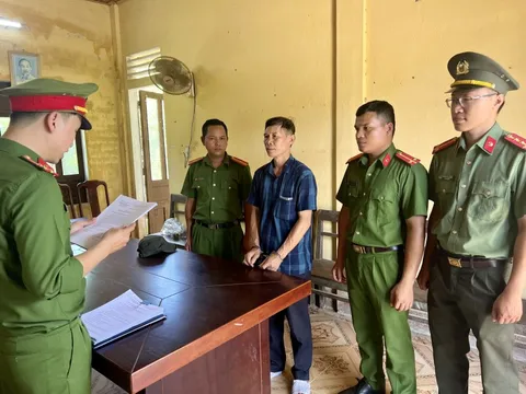 ‘Hợp tác’ khai thác vàng trái phép, hai đối tượng bị tạm giam