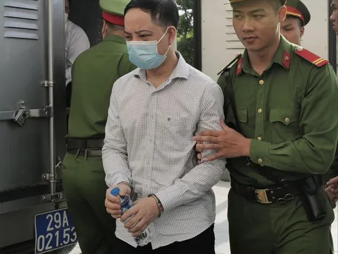 Vụ án 'chuyến bay giải cứu': Doanh nghiệp và cựu thư ký lãnh đạo Bộ Y tế đối chất