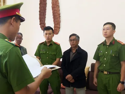 Khởi tố hai đối tượng đưa hối lộ tại Trung tâm Đăng kiểm Lâm Đồng