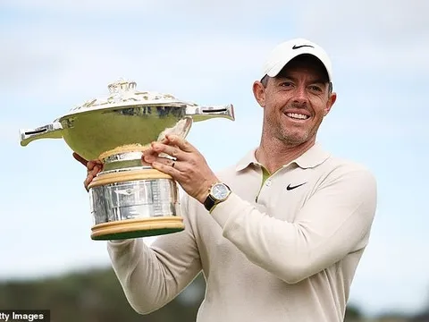 Rory McIlroy lần đầu vô địch Scotland mở rộng