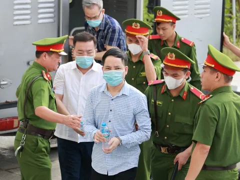 Kiến nghị điều tra trách nhiệm của Thứ trưởng Bộ Y tế Đỗ Xuân Tuyên trong vụ 'chuyến bay giải cứu'