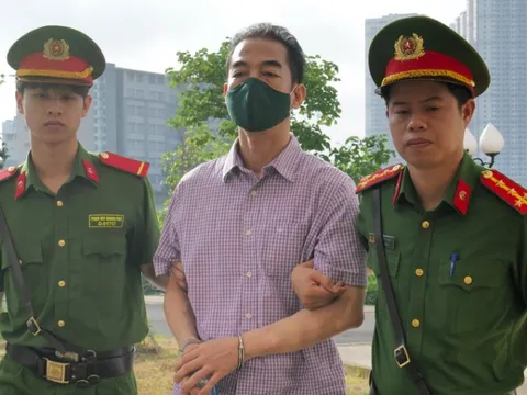 Hai cựu Thứ trưởng Bộ Ngoại giao bị đề nghị tổng cộng 16 đến 18 năm tù