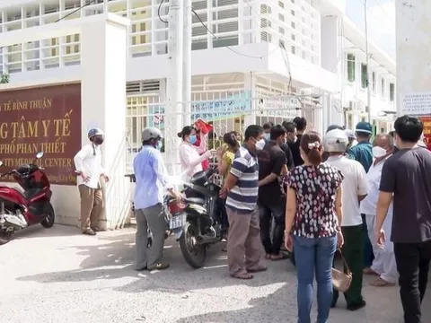 Tin mới vụ nhóm bác sĩ của Trung tâm Y tế Thủ Đức bị ngộ độc ở Phan Thiết