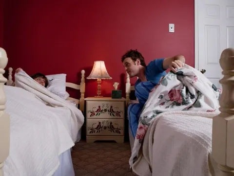 ‘Ly hôn’ khi ngủ cải thiện đời sống tình dục