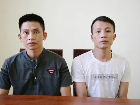 Dùng chứng minh nhân dân giả để lập hàng loạt tài khoản ngân hàng, rồi đem bán