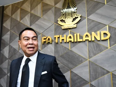 'Nghi án' chủ tịch LĐBĐ Thái Lan bòn rút tiền từ giải VĐQG