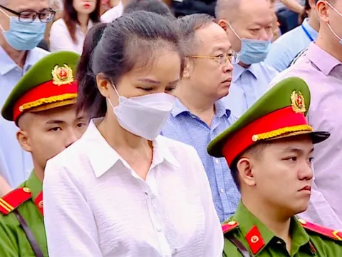 Mới nộp 900 triệu trong 25 tỷ đồng nhận hối lộ, cựu Cục trưởng Cục Lãnh sự xin gỡ kê biên nhà