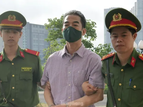 Vụ chuyến bay giải cứu: ‘Văn hóa phong bì’...lòng tham hay cám dỗ?