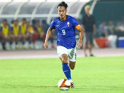 Trụ cột tuyển Campuchia sang Qatar chơi bóng, sánh vai cùng các cựu danh thủ châu Âu