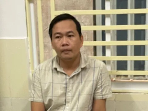 Tham ô tiền tỷ, tiếp tục dùng sim rác giả danh giám đốc để lừa đảo