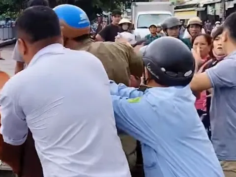 Thêm vụ xô xát giữa trật tự đô thị với tiểu thương ở Cà Mau