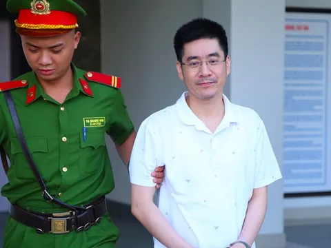 Những ai thiếu ăn năn hối cải trong vụ 'chuyến bay giải cứu'