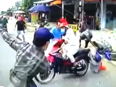 Nam tài xế tung cước 'hạ đo ván' tên cướp kéo lê cô gái giữa đường được khen thưởng