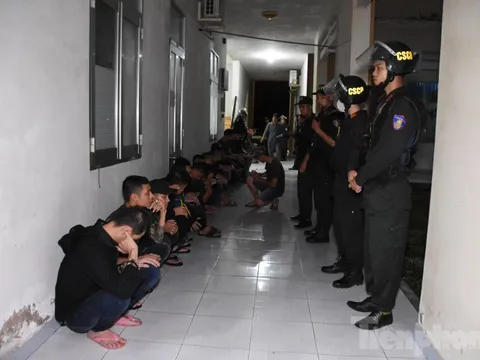 Tin mới vụ chặn cầu Rạch Miễu, bắt 31 đối tượng cùng nhiều súng đạn