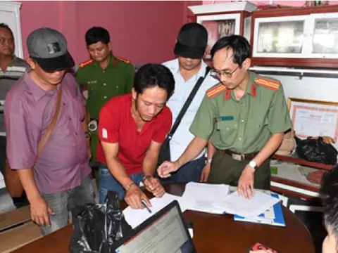 Bắt hai đối tượng xuyên tạc, chống phá nhà nước