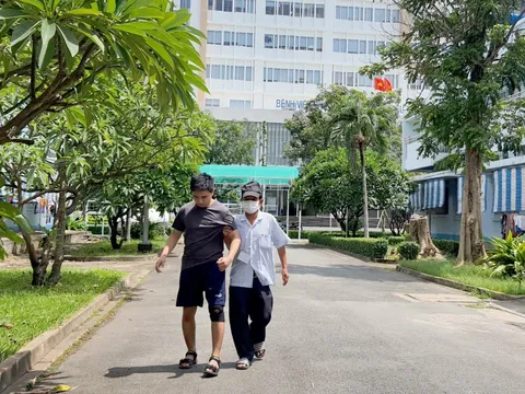 Điều tra vụ nam thanh niên ở TPHCM bị chém liệt nửa người