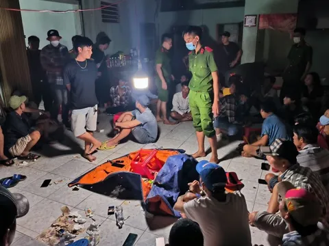 Phá tụ điểm đánh bạc bố trí nhiều lớp cảnh giới ở Kiên Giang