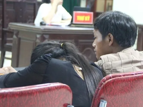 Bị chồng bạo hành, sơn nữ 14 tuổi tự ngã giá bán mình sang Trung Quốc