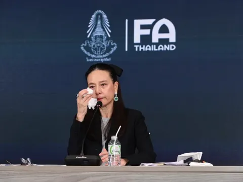 LĐBĐ Thái Lan khủng hoảng chưa từng có, phải hoạt động nhờ tiền túi của Madam Pang