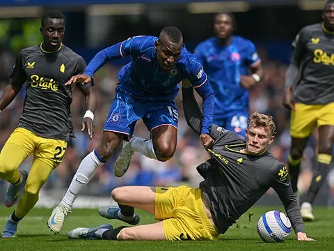Chelsea chật vật thắng Everton, nuôi mộng dự Champions League