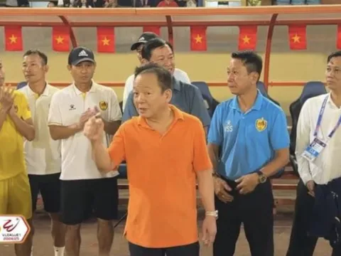 Câu chuyện phía sau số tiền 500 triệu đồng bầu Hiển thưởng Quảng Nam khi thua CLB Hà Nội