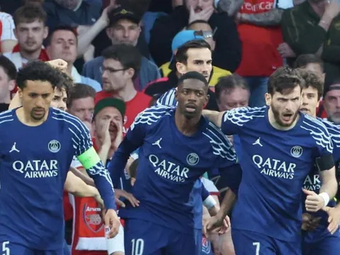 Arsenal gục ngã trên sân nhà, nguy cơ lỡ hẹn chung kết Champions League