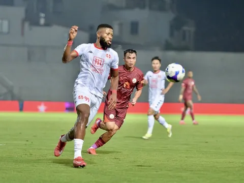 Đua trụ hạng LPBank V-League: Bất ngờ hay…?