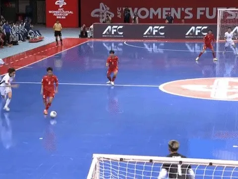 Tuyển futsal nữ Việt Nam vượt mặt đương kim vô địch, dẫn đầu bảng tại Cúp châu Á