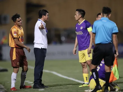 Lo ‘củi lửa’ cuối mùa giải V-League, VFF nhắc việc Ban trọng tài