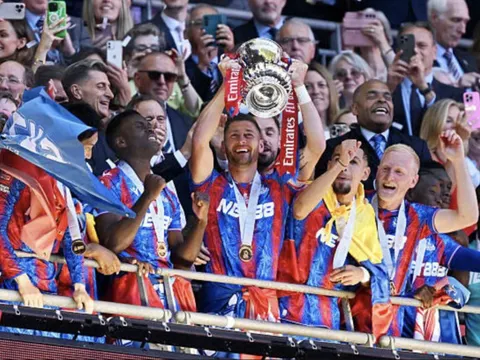 Đánh bại Man City, Crystal Palace vô địch FA Cup