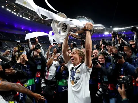Luka Modric tuyên bố rời Real Madrid, mang theo kỷ lục vô tiền khoáng hậu