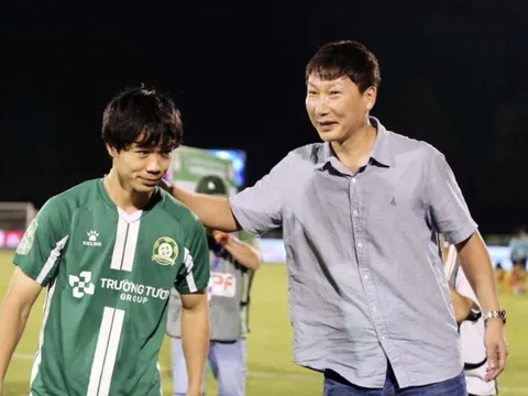 Vì sao HLV Kim Sang-sik gọi lại Công Phượng vào đội tuyển Việt Nam?