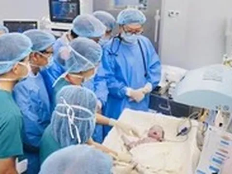 Đề nghị bảo hiểm y tế chi trả phí điều trị cho trẻ em từ giai đoạn bào thai