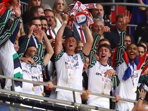 Sunderland trở lại Premier League và phần thưởng của cuộc cách mạng trẻ