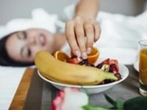 Không muốn mất ngủ, nên tránh ăn gì?