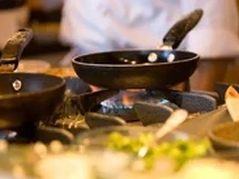 Đứng nấu bếp nhiều có thể làm tăng nguy cơ sa sút trí tuệ?