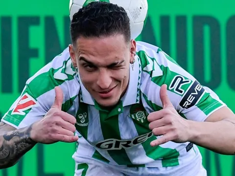 Antony và câu chuyện về sự hồi sinh của bản hợp đồng 100 triệu euro bị ruồng bỏ